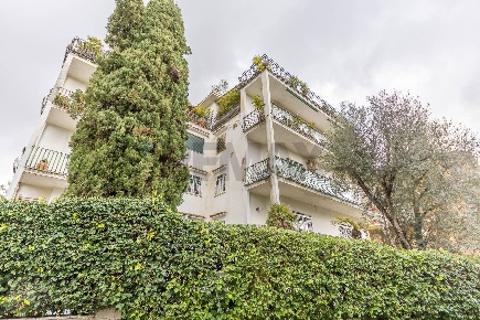 Foto Appartamento in Via Della Mendola 28, Roma Cortina d'Ampezzo di 210 m²