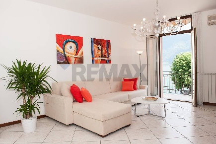 Foto Appartamento a Lovere di 110 m² con 5 locali in vendita