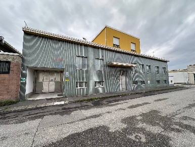 Foto Capannone industriale in via Piemonte 26, Opera Centro di 2200 m²