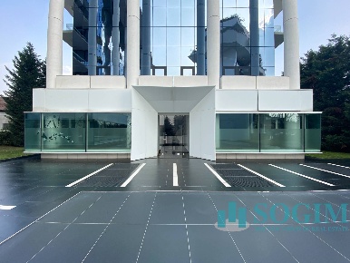 Foto Ufficio in Via Piceni, Gallarate Arnate di 127 m² con 2 locali