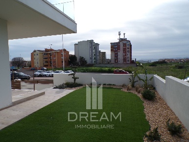Foto Appartamento in via Ungheria, Quartu Sant'Elena di 70 m² con 2 locali