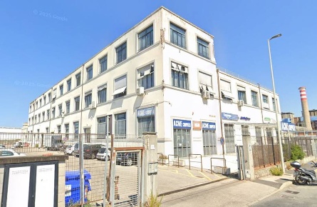 Foto Ufficio in Via Salvatore Orlando, Livorno Porto di 139 m² con 1 locali