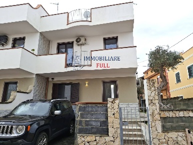 Foto Villa a schiera in CONTRADA MEZZACAMPA 18 18, Messina di 145 m²