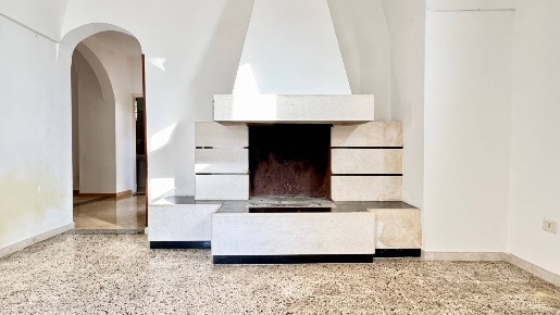 Foto Casa indipendente in via Spani 75, Veglie Centro di 100 m² in vendita