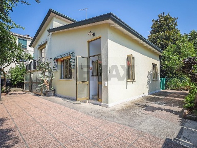 Foto Casa indipendente in Via G. Pascoli 5, Mirano Mirano Paese di 170 m²