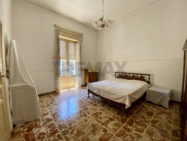 Foto Appartamento a Comiso Centro di 90 m² con 3 locali in vendita