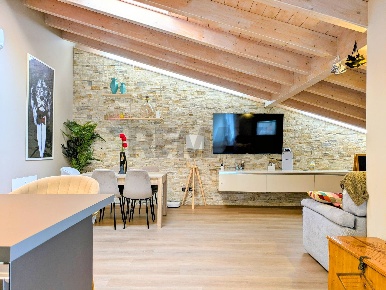 Foto Appartamento a Pian Camuno Centro di 123 m² con 4 locali in vendita