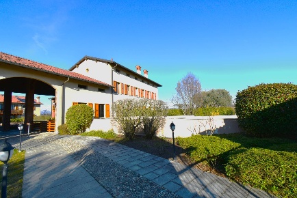 Foto Appartamento in VIA CASCINA CASTELLAZZO 1, Vimercate San Maurizio