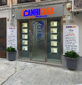 Foto Appartamento a Palermo Belmonte Chiavelli di 100 m² con 3 locali