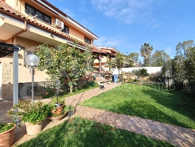Foto Villa bifamiliare in Via Corona Boreale 150, Ardea Colle Romito