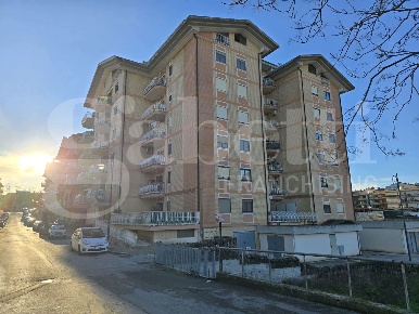 Foto Appartamento in Via degli Osci 23, Isernia di 110 m² con 4 locali