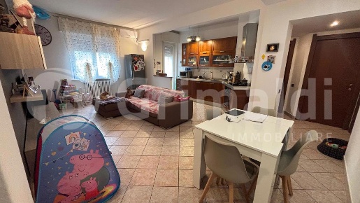 Foto Appartamento in Via Diaz 15, Abbiategrasso di 92 m² con 3 locali