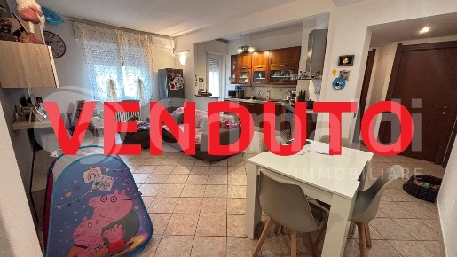 Foto Appartamento in Via Diaz 15, Abbiategrasso di 92 m² con 3 locali