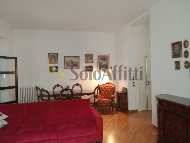 Foto Appartamento a Falconara Marittima Centro di 88 m² con 5 locali