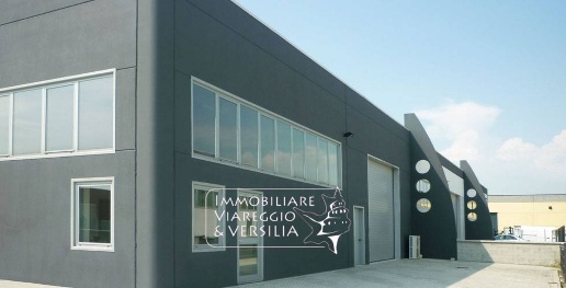 Foto Magazzino in via Libeccio 45, Viareggio Bicchio - Varignano di 200 m²