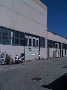 Foto Magazzino in via Libeccio 45, Viareggio Bicchio - Varignano di 150 m²