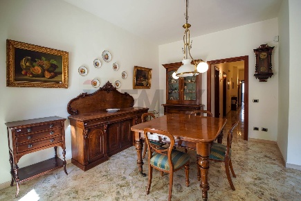 Foto Appartamento in Via Abate Giacinto Gimma 93, Bari Murat di 145 m²