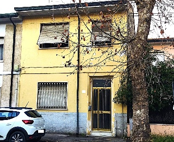 Foto Casa indipendente in via aurelia sud 135, Viareggio di 157 m²