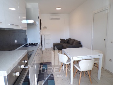Foto Appartamento in via Ungheria, Quartu Sant'Elena di 70 m² con 3 locali