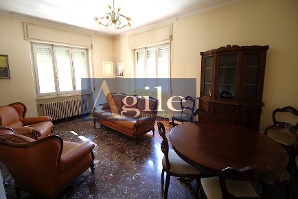 Foto Appartamento in VIA NAPOLI, Ascoli Piceno di 170 m² con 6 locali