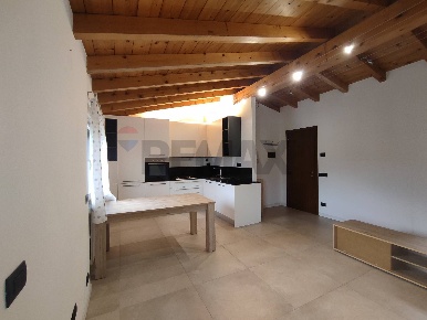 Foto Appartamento in via xx settembre, San Fermo della Battaglia Cavallasca