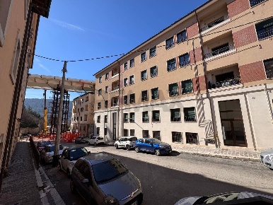 Foto Appartamento in VIA FONTESECCO 23-25, L'Aquila di 95 m² con 3 locali