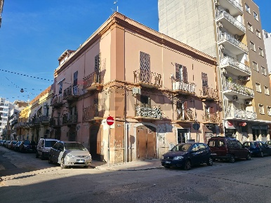 Foto Appartamento in Via Napoli 321, Bari Libertà di 117 m² con 3 locali