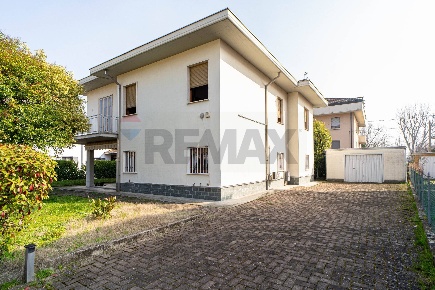 Foto Villa unifamiliare in Via giovanni XXIII 5, Torrile San Polo di 285 m²