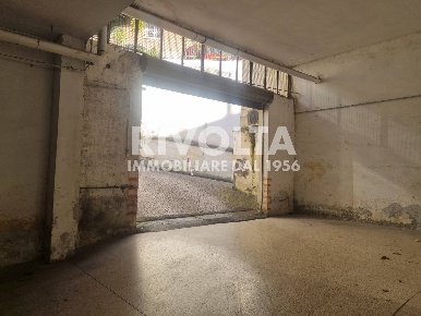 Foto Posti auto in Via Conca D'oro, Roma Conca d'Oro - Valli di 16 m²