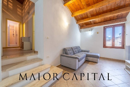 Foto Casa indipendente in Via Nazaio Sauro, Ozieri Centro di 215 m²