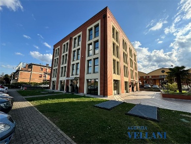 Foto Ufficio a Carpi Stadio - Acquedotto di 200 m² con 4 locali in vendita