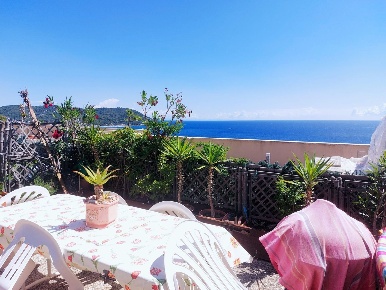 Foto Appartamento in via aurelia 14 18, Cervo di 53 m² con 2 locali