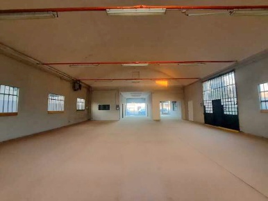 Foto Attività commerciale in Strada Statale 9 Via Emilia 194, Cadeo