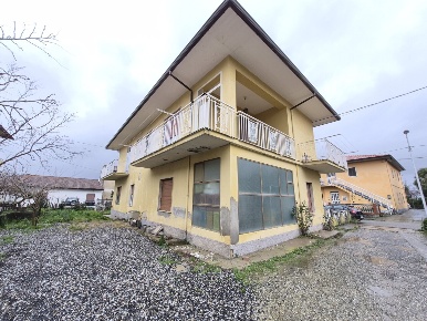 Foto Villa unifamiliare in Viale I Maggio 44, Maida Vena Di Maida di 200 m²
