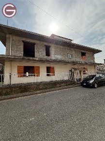 Foto Casa indipendente a Taurianova Centro con 10 locali in vendita