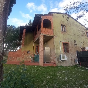 Foto Appartamento a Palaia di 170 m² con 6 locali in vendita