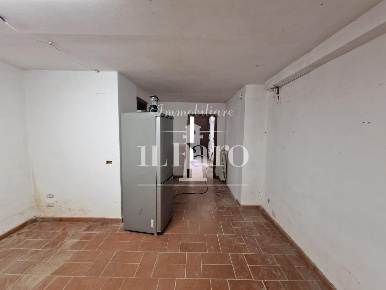 Foto Box a Campi Bisenzio Centro di 34 m² con 2 locali in affitto