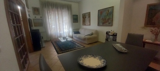 Foto Casa indipendente a Camaiore Lido di Camaiore di 140 m² con 5 locali