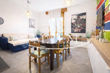 Foto Appartamento a Pontedera Villaggi, Bellaria di 100 m² con 5 locali