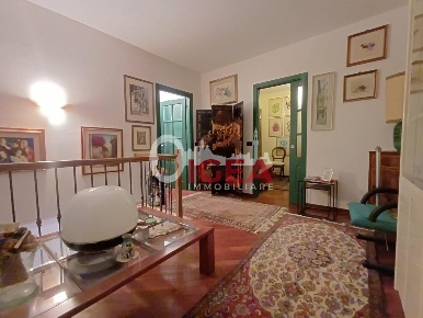 Foto Appartamento a Siena Scacciapensieri di 180 m² con 8 locali in vendita