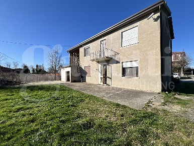 Foto Villa singola a Arzergrande di 194 m² con 5 locali in vendita