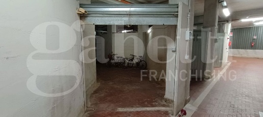 Foto Box in Via Milano 27, Varazze Centro di 34 m² in vendita
