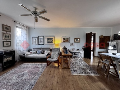 Foto Duplex in Armando Diaz, Lesa Centro di 141 m² con 4 locali in vendita