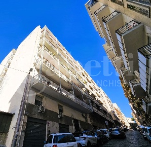 Foto Appartamento in Via San Sebastiano 9, Messina Centro Storico di 90 m²