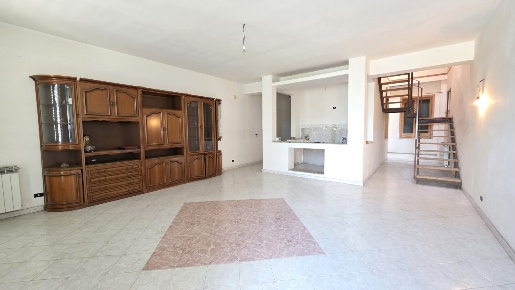 Foto Casa indipendente in Via San Paolino 61, Milazzo di 200 m² in vendita