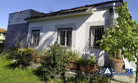 Foto Villa unifamiliare in VIA DEI CASTANI, Anzio Villa Claudia di 133 m²