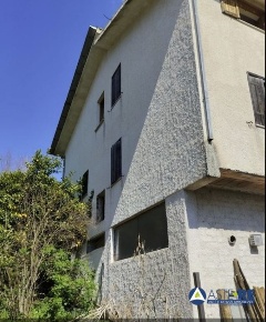Foto Villa unifamiliare in loc. Cerreta Via Croce Moschitto, Sezze Centro