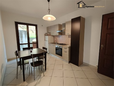 Foto Appartamento in Via San Michele, Stimigliano di 45 m² con 2 locali