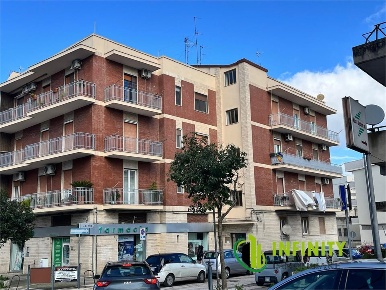 Foto Appartamento in Via Nazionale, Matera Centro di 125 m² con 5 locali