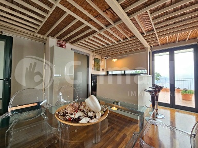 Foto Attico in Via via gaetano martino 2, Taormina Centro di 100 m²